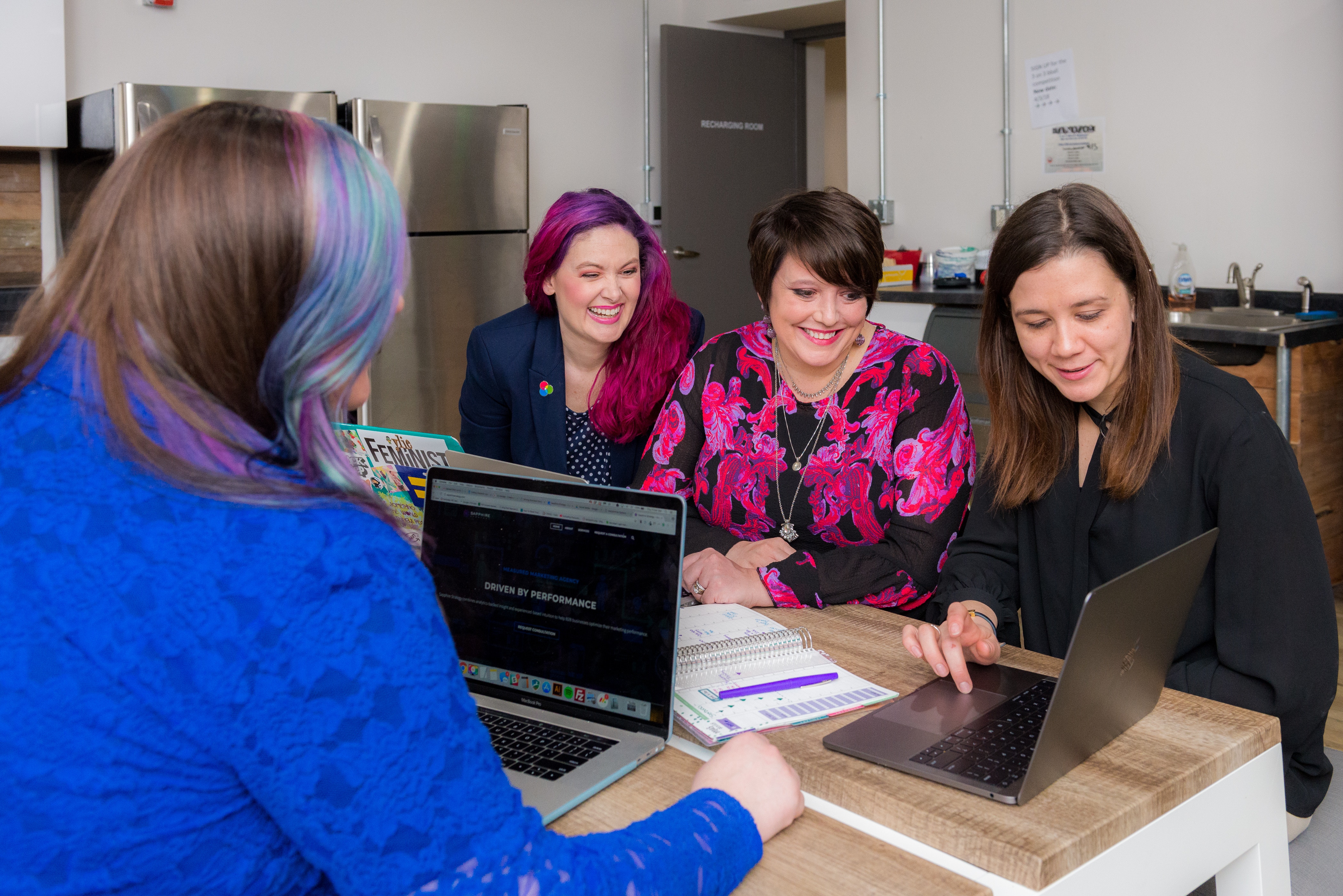 nz-ece-teachers-around-table